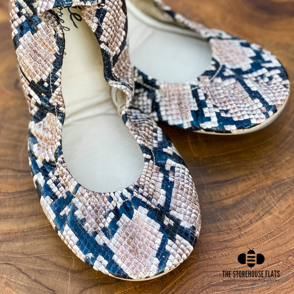 RATTLESNAKE | IN STOCK - The Storehouse Flats