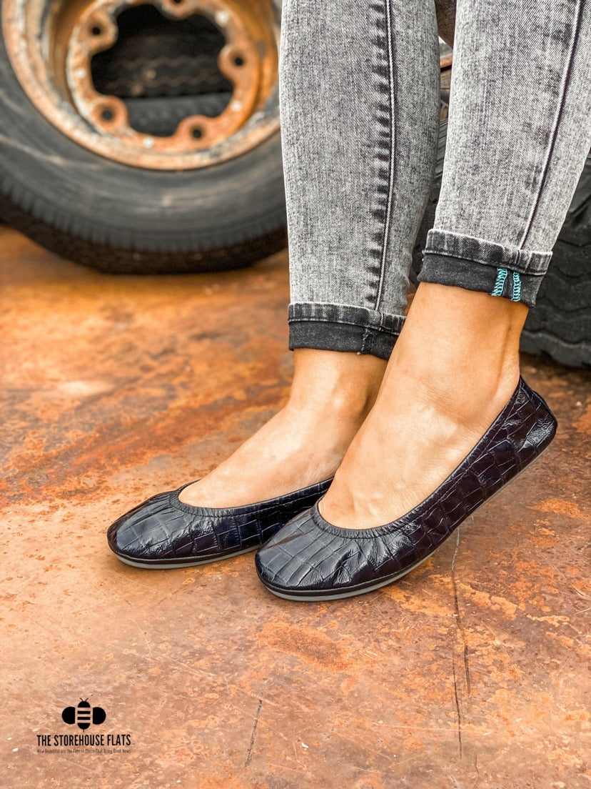 NIGHT FURY | IN STOCK - The Storehouse Flats