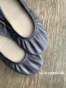 SLATE GRAY (Oil Tanned)- In-stock, ship now - The Storehouse Flats