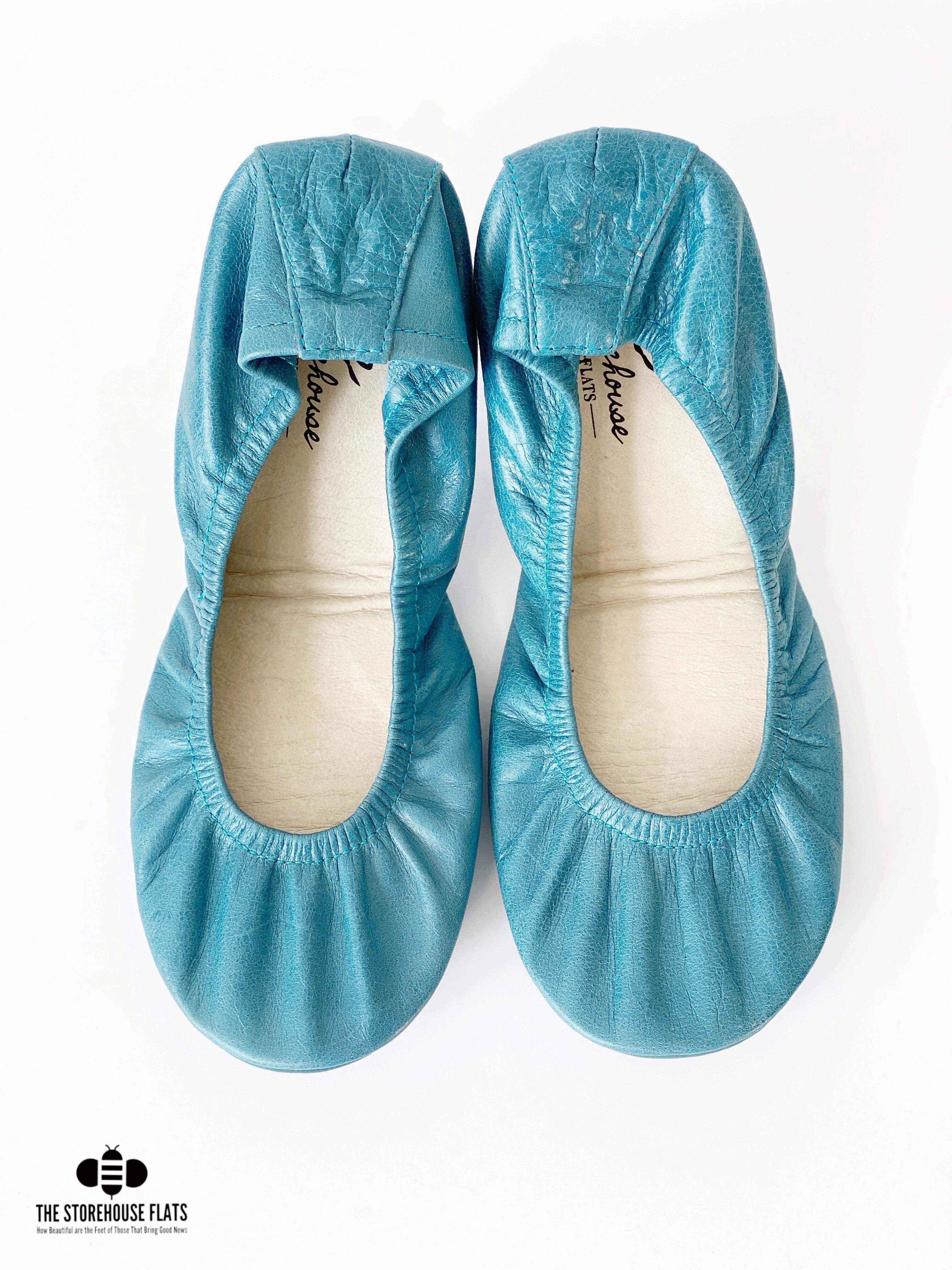 BLUSTERY DAY | MARCH PREORDER - The Storehouse Flats
