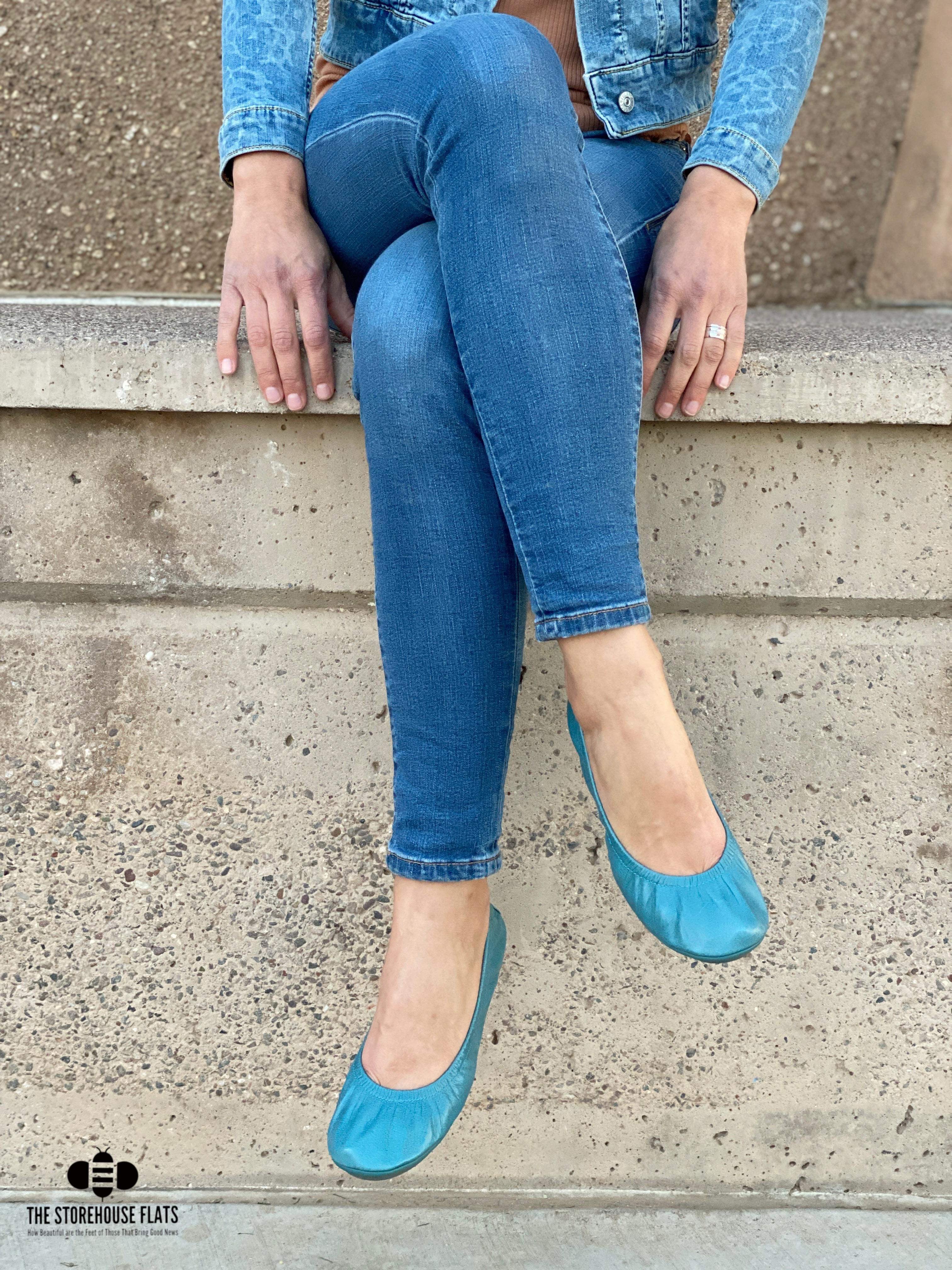 BLUSTERY DAY | MARCH PREORDER - The Storehouse Flats