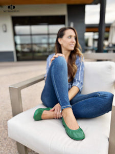 Kelly green sales ballet flats