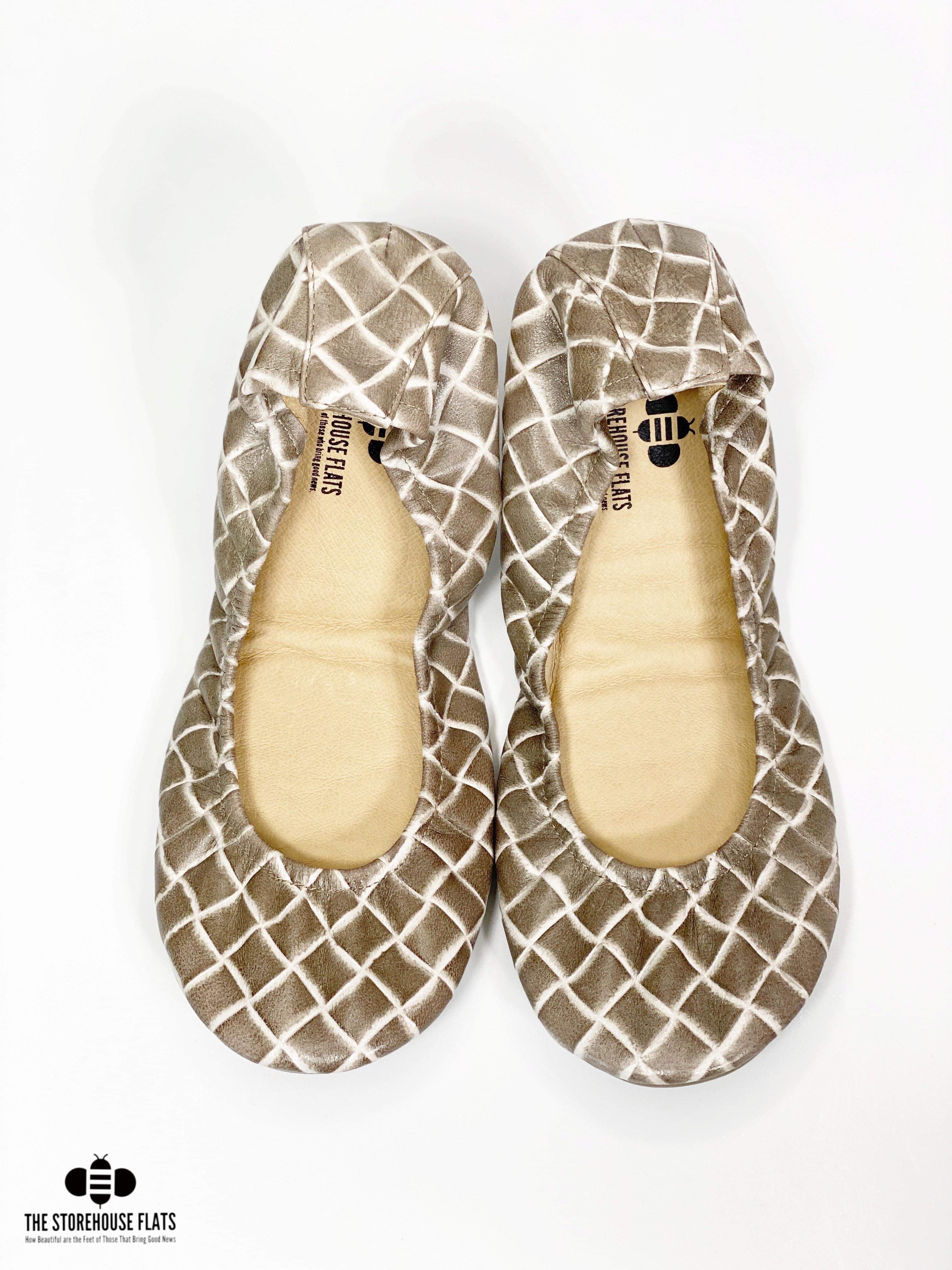 LAGNIAPPE EMBOSSED | FEBRUARY PREORDER - The Storehouse Flats