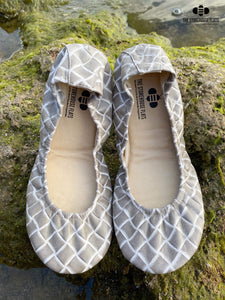 LAGNIAPPE EMBOSSED | FEBRUARY PREORDER - The Storehouse Flats
